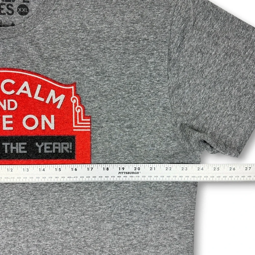 The Chive T-Shirt XXL Chicago Cubs Wrigley Field Marquee Keep Calm KCCO Tee Gray